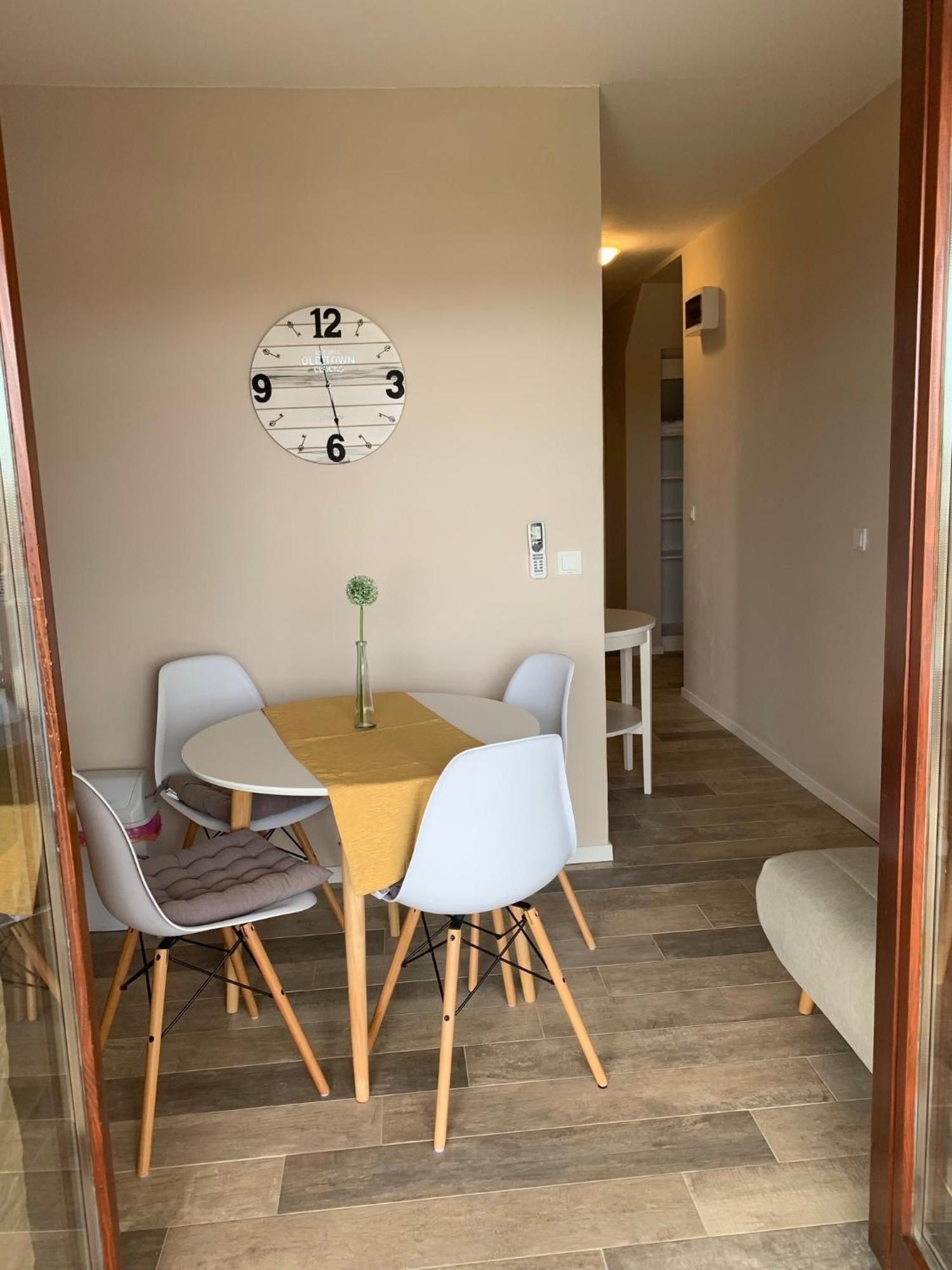 Family Friendly Apartments With A Swimming Pool Povljana, Pag - 244 ห้อง รูปภาพ