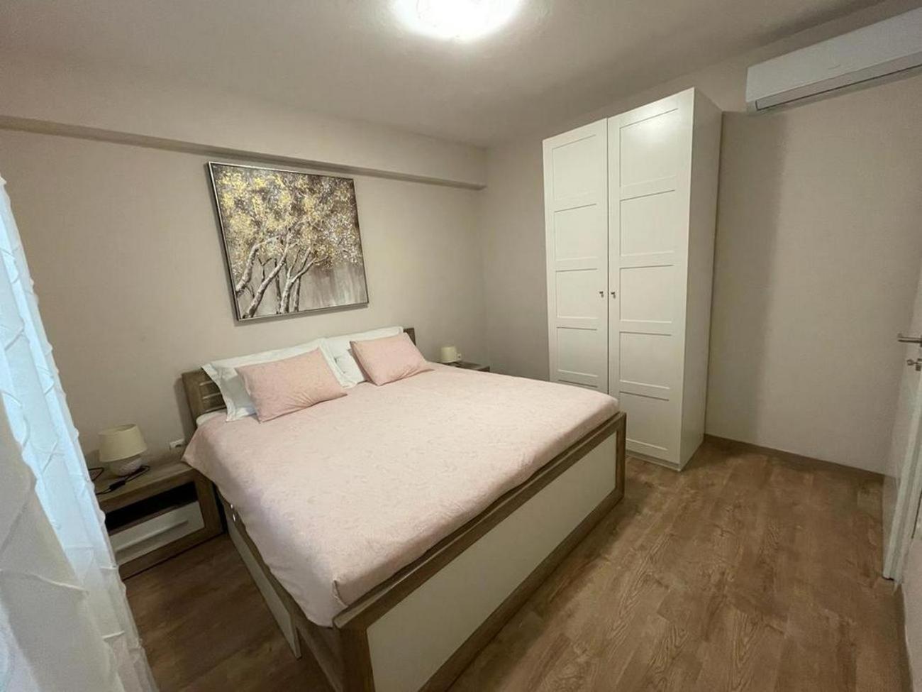 Family Friendly Apartments With A Swimming Pool Povljana, Pag - 244 ห้อง รูปภาพ