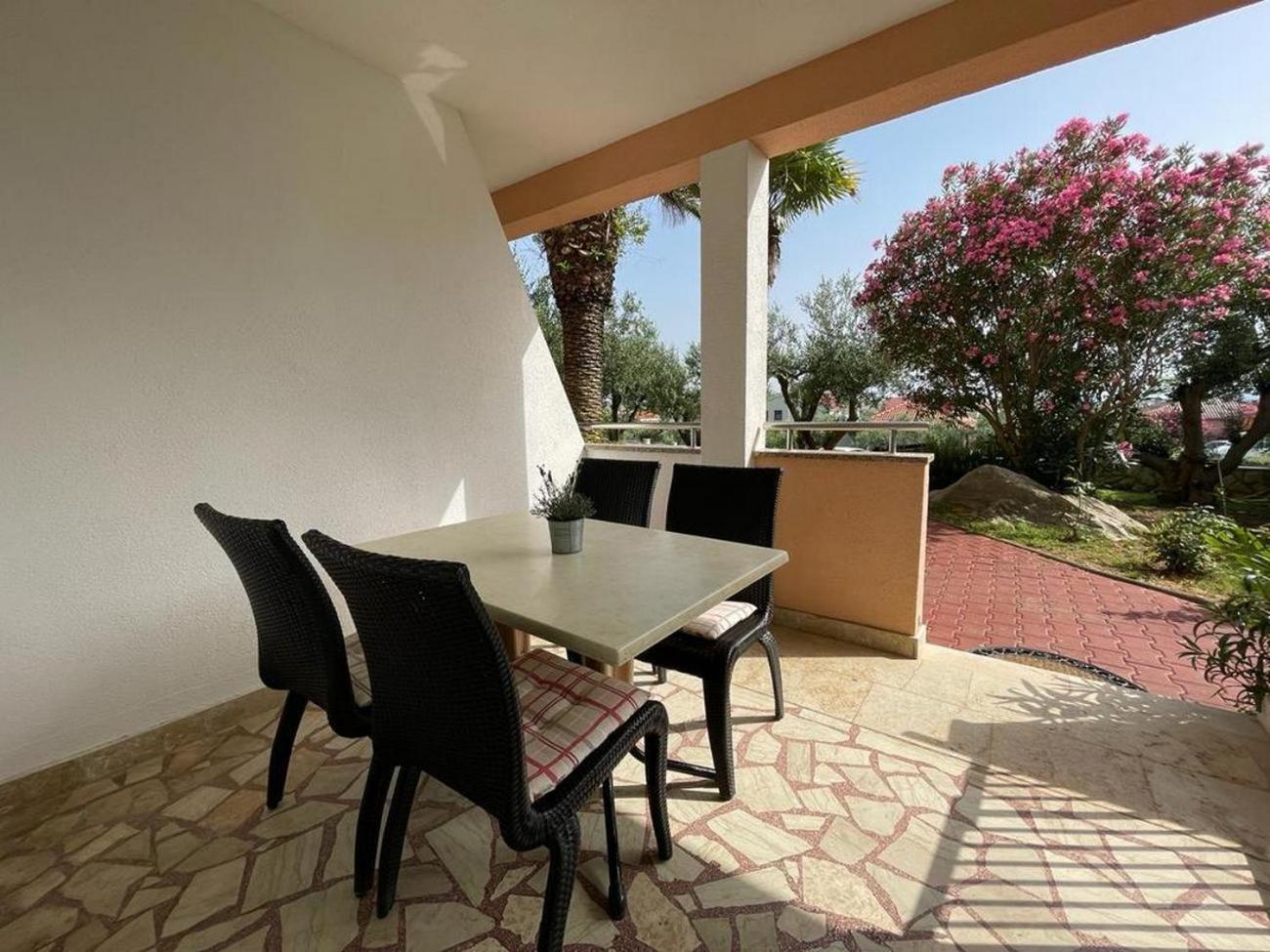 Family Friendly Apartments With A Swimming Pool Povljana, Pag - 244 ภายนอก รูปภาพ
